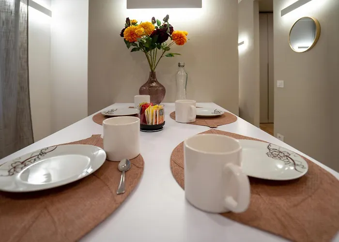 Arena 40 Romeo Apartment *
